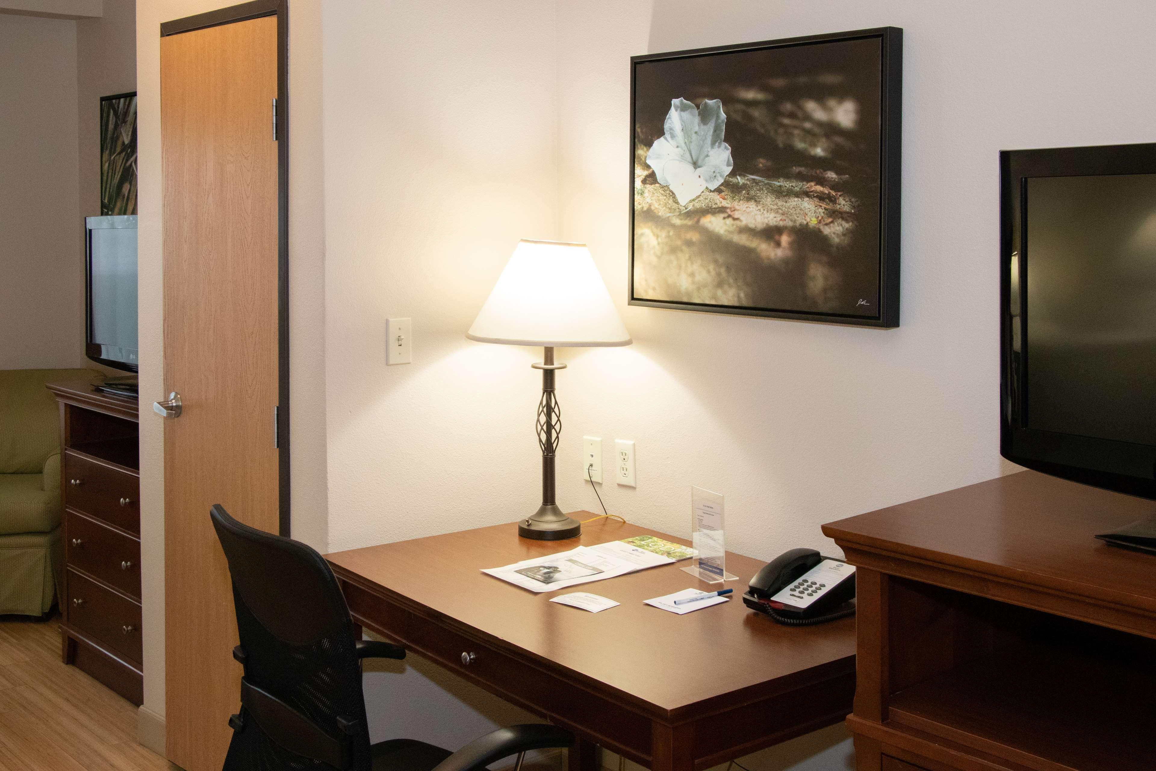 לודי Best Western I-5 Inn & Suites מראה חיצוני תמונה